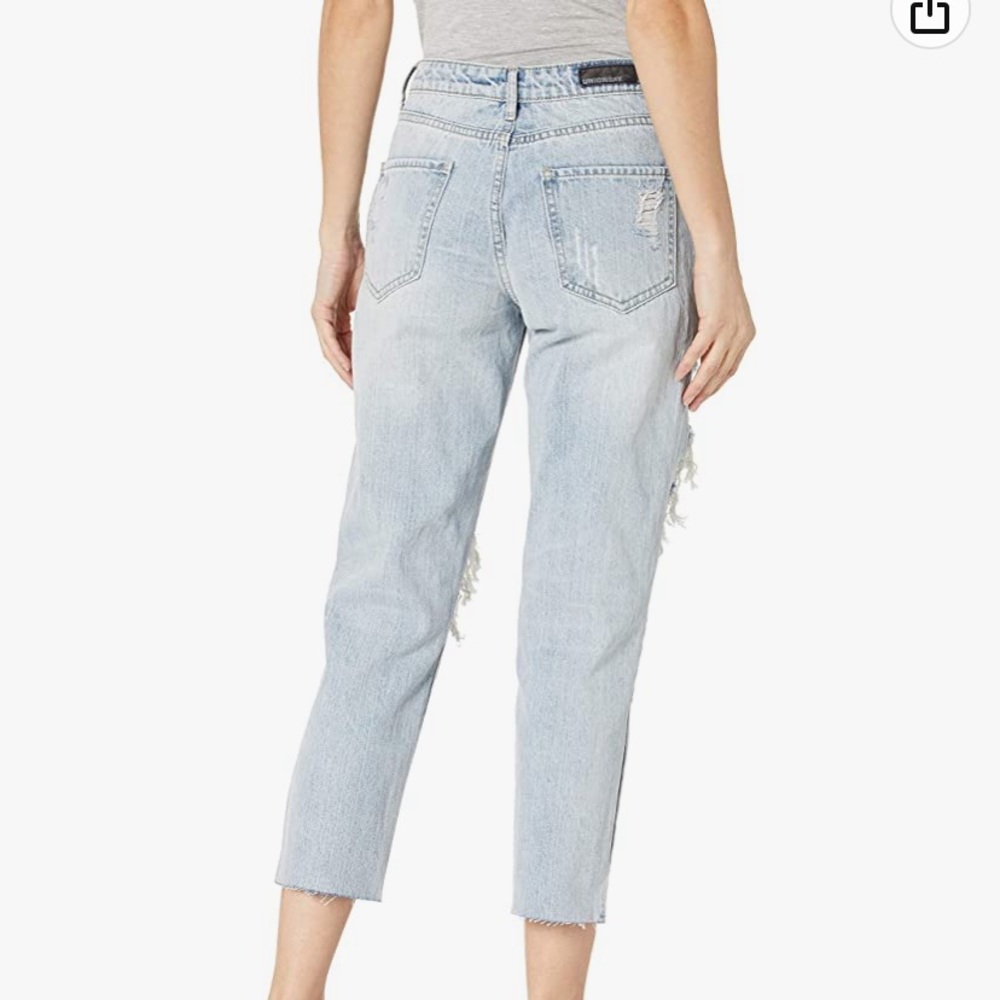 NWT Girlfriend Fit Distressed Light Wash Jeans
